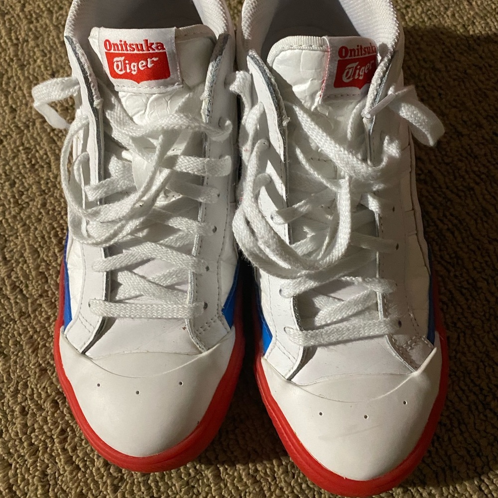 Onitsuka mid level high top